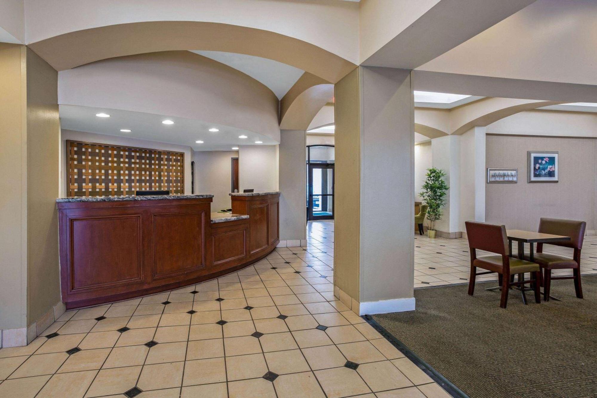 La Quinta By Wyndham New Haven Hotel Kültér fotó